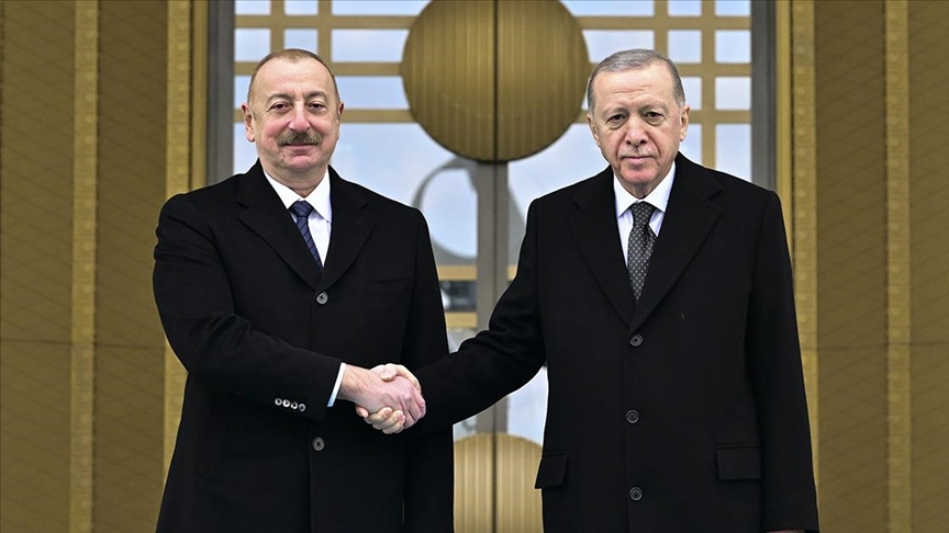 Cumhurbaşkanı Erdoğan, Azerbaycan Cumhurbaşkanı Aliyev'i resmi törenle karşıladı