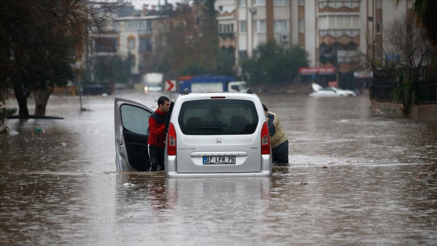 Muğla ve Antalya kıyıları için sağanak uyarısı