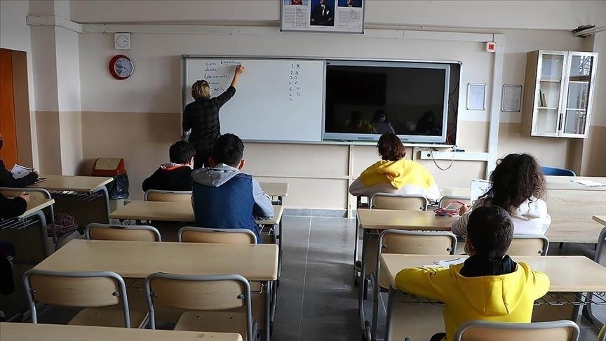 MEB, yurt dışında görevlendirilecek öğretmenlerin sınav sonuçlarını açıkladı