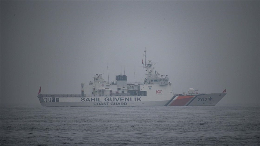 Marmara Denizi'nde batan geminin mürettebatını arama çalışmaları sürüyor