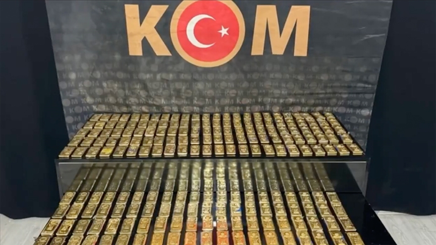 Hakkari'de 221 kilogram kaçak külçe altın ele geçirildi!