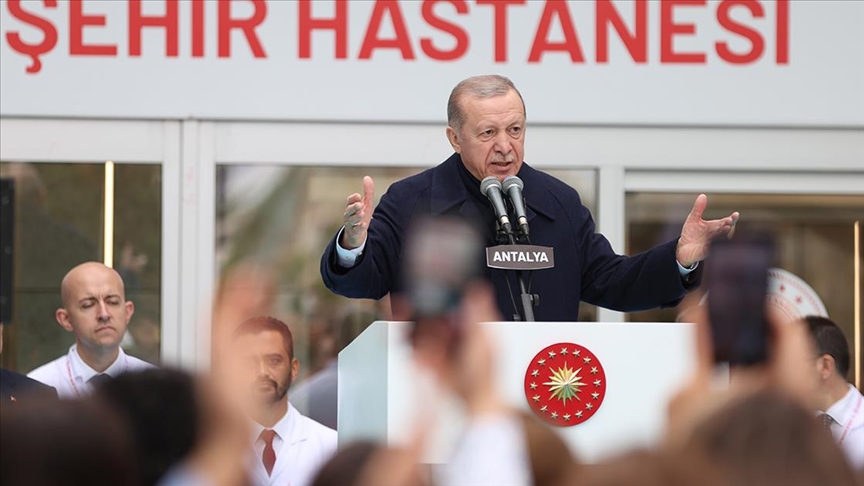 Cumhurbaşkanı Erdoğan: Amacımız gelişmiş ülkelere yetişmek değil onların en ön sıralarındaki yerimizi almak