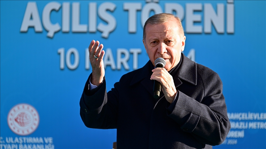 Erdoğan: İstanbul'a karşı mesuliyetimizin bilinciyle 2019'dan sonra da İstanbul'u kaderine terk etmedik
