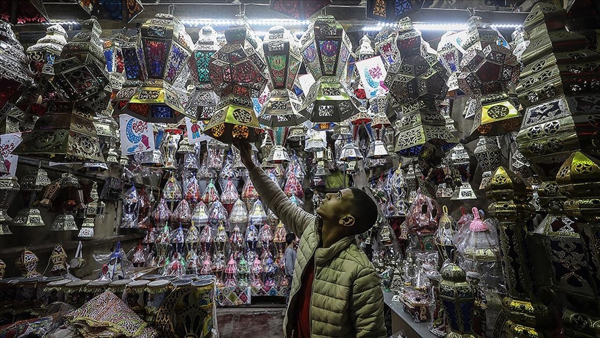 Mısır'da bir ramazan ayı geleneği: RAMAZAN FENERLERİ