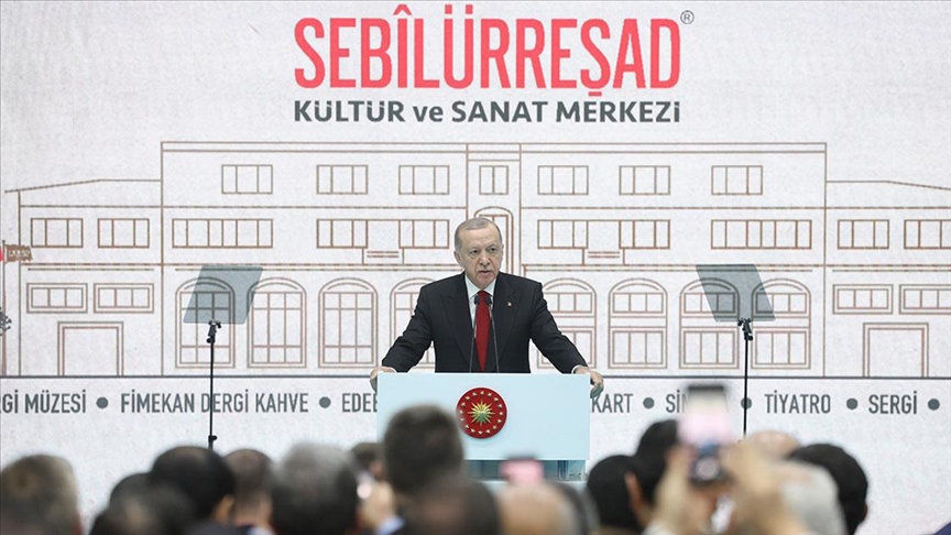 Cumhurbaşkanı Erdoğan: Çocuklarımızı, küresel sapkın akımların esiri yapma çabalarını boşa çıkaracağız