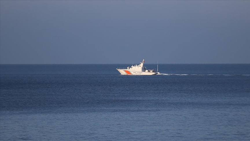 Çanakkale açıklarında batan bottaki kayıp düzensiz göçmenleri arama çalışması sürüyor