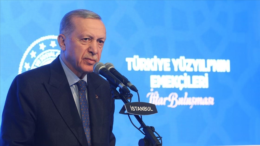 Cumhurbaşkanı Erdoğan: Ramazan Bayramı ikramiyeleri 2-5 Nisan'da yatırılacak