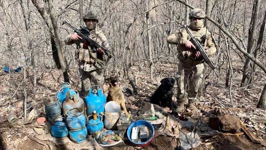 "Bozdoğan-13" operasyonlarında teröristlere ait 20 mağara ve barınma alanı imha edildi