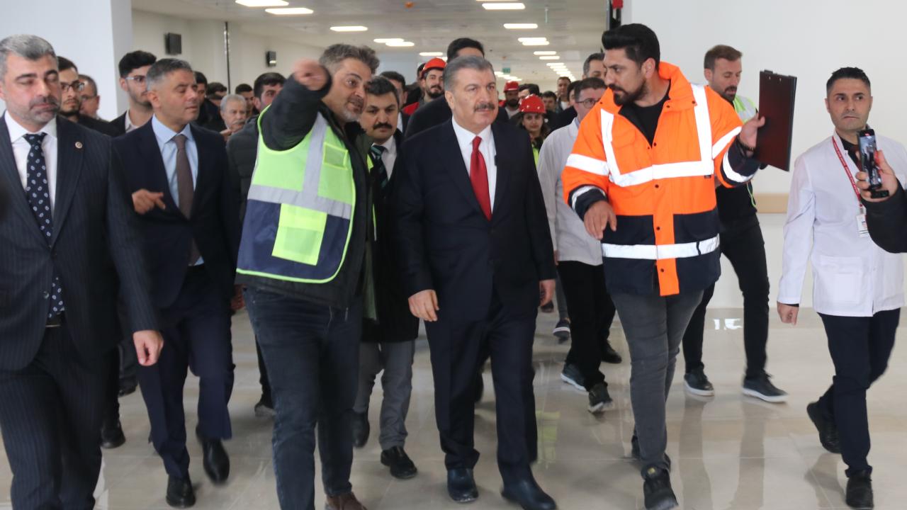 Bakan Koca Mardin Kızıltepe Devlet Hastanesi'nde