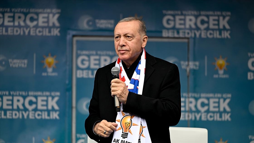 Erdoğan: Çalışanlarımızın ve emeklilerimizin yaşadığı sıkıntıların çözümü boynumuzun borcu