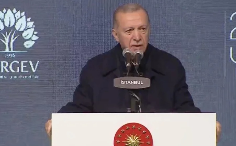 Cumhurbaşkanı Erdoğan: (Beşiktaş'taki yangın) Savcılarımızla bunu takip ediyoruz