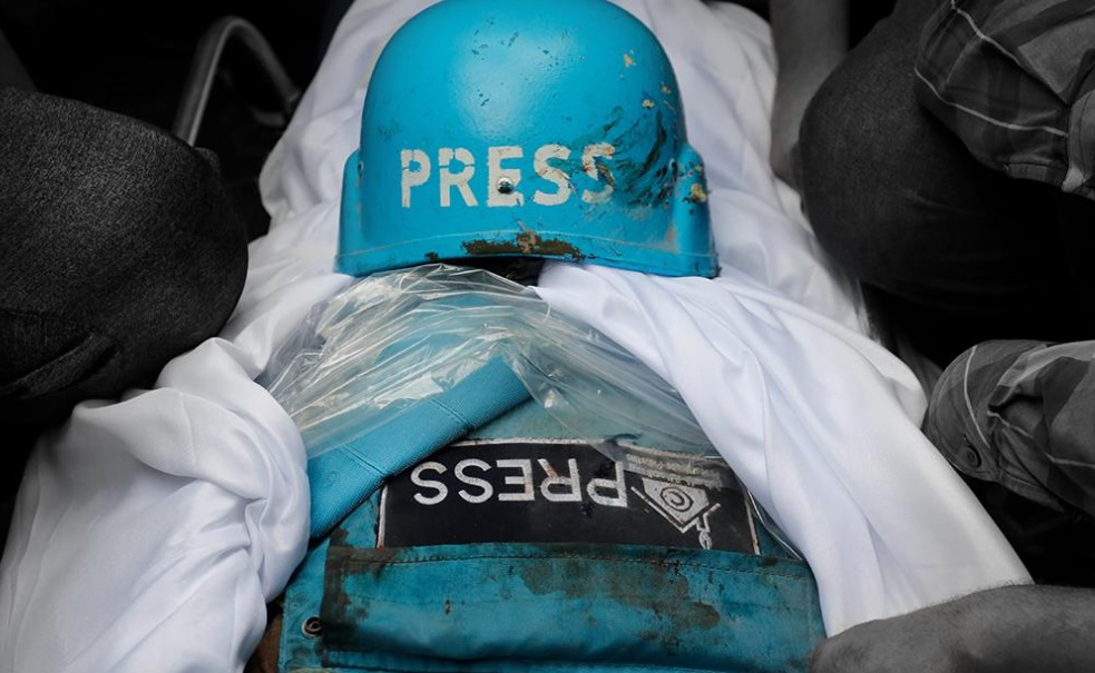 Gazze'deki hükümet: İsrail, Gazze'de 3 gazeteciyi kasıtlı hedef aldı