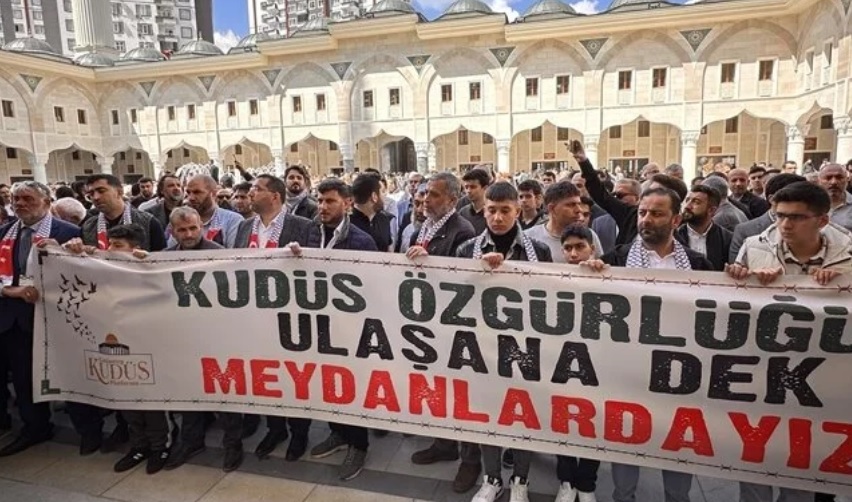 İsrail'in Gazze'deki saldırıları protesto edildi