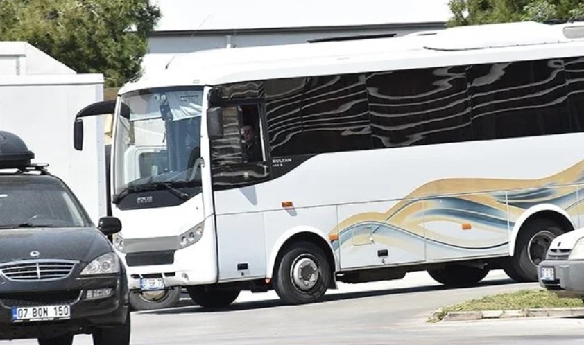 Antalya'daki teleferik kazasıyla ilgili gözaltına alınan 12 şüpheli adliyede..