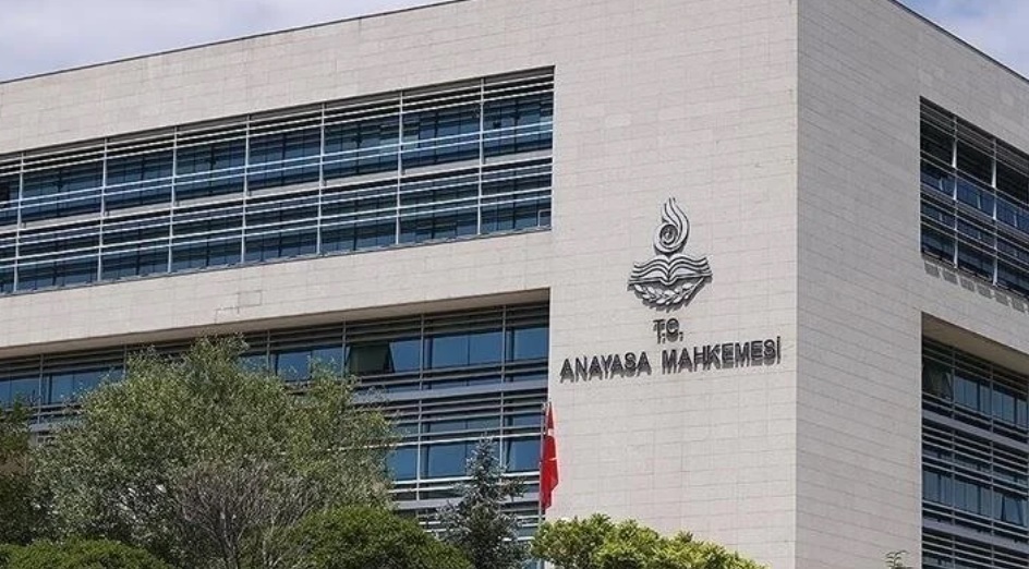 Jandarma uzman erbaşların taksirli suçlar nedeniyle sözleşmelerinin sonlandırılmasına iptal