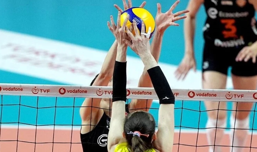 Voleybol Vodafone Sultanlar Ligi'nde 40. şampiyon belli oluyor