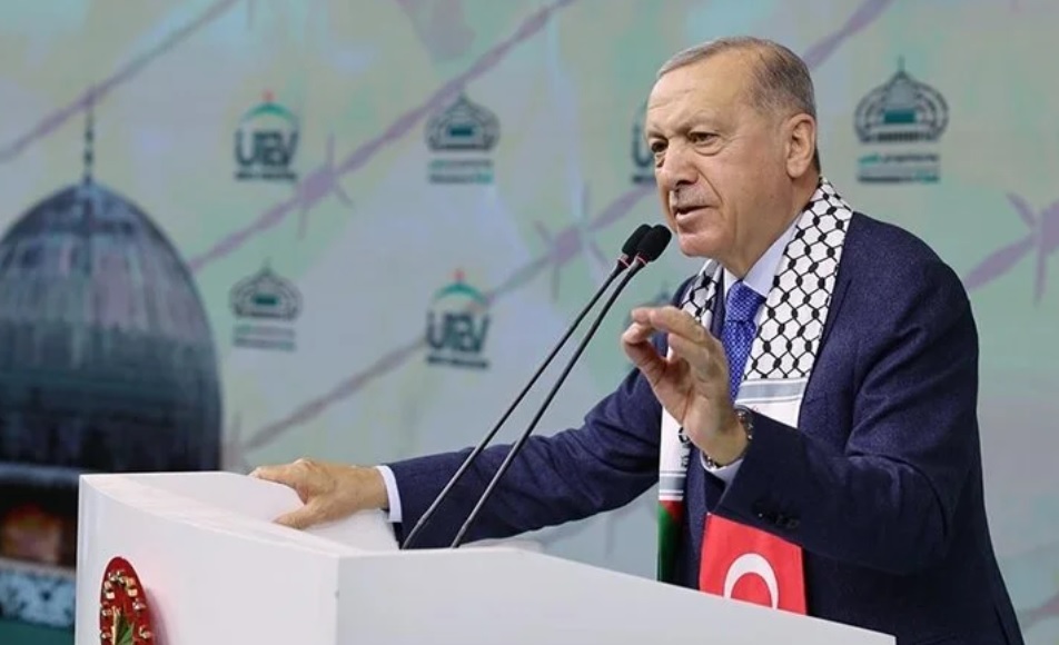 Erdoğan: Filistinli kardeşlerimiz tek başlarına direnirken kimse bizden sessiz kalmamızı bekleyemez