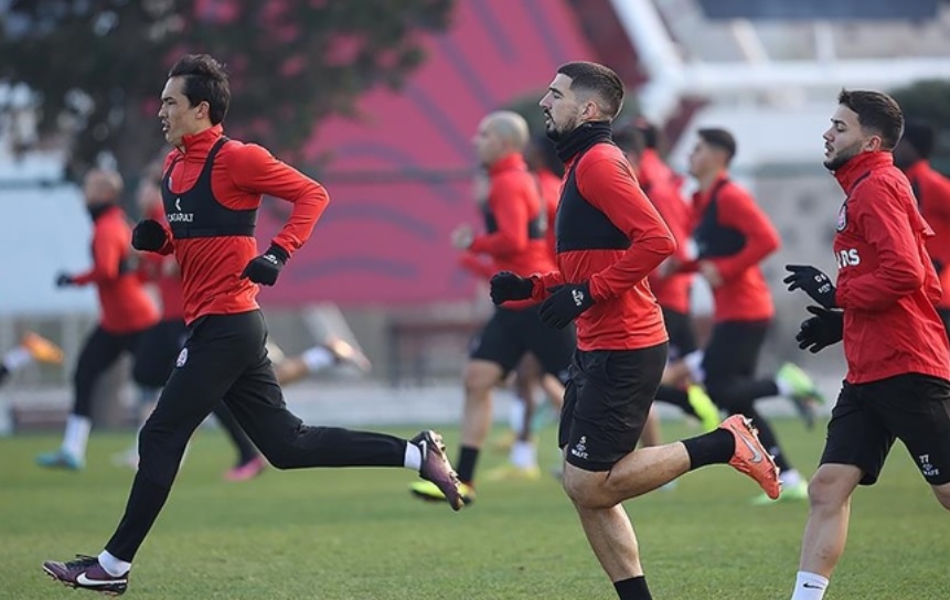 Fatih Karagümrük, Türkiye Kupası'nda final için sahaya çıkıyor