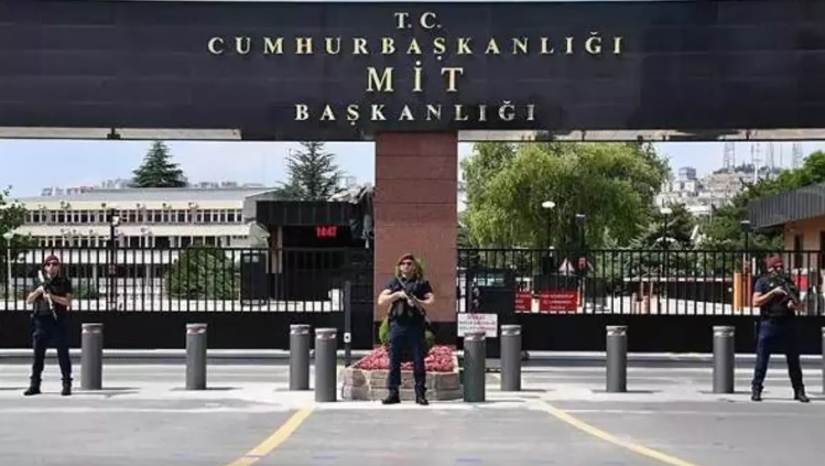 MİT'ten çocuklara güvenli sosyal medya kullanımı uyarıları