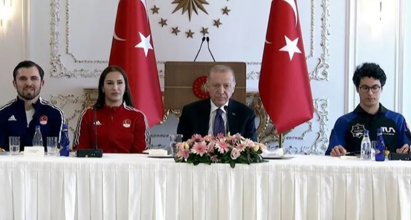 Erdoğan: 19 Mayıs, Türkiye Cumhuriyeti'nin kuruluş, milletimizin de kurtuluş mücadelesine dönüşmüştür