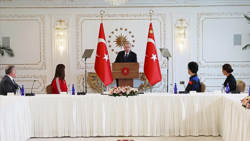 Erdoğan: 19 Mayıs, Türkiye Cumhuriyeti'nin kuruluş, milletimizin de kurtuluş mücadelesine dönüşmüştür