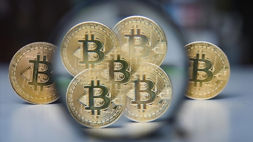 Bitcoin'in fiyatı 71 bin dolara yaklaştı..