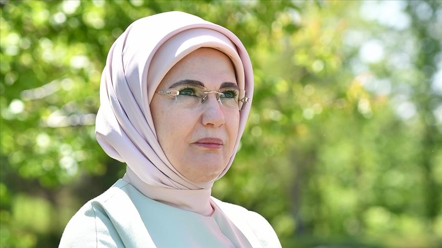 Emine Erdoğan LGS'ye girecek öğrencilere başarı diledi