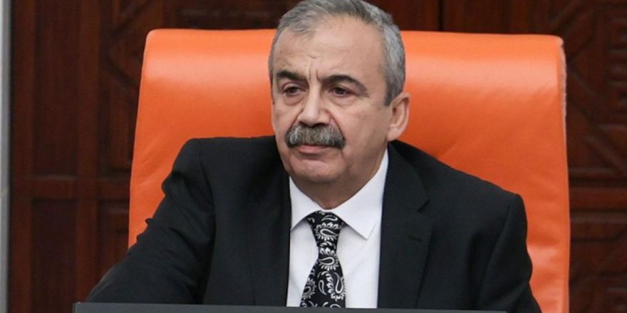 Sırrı Süreyya Önder'e siyasilerden taziye mesajı