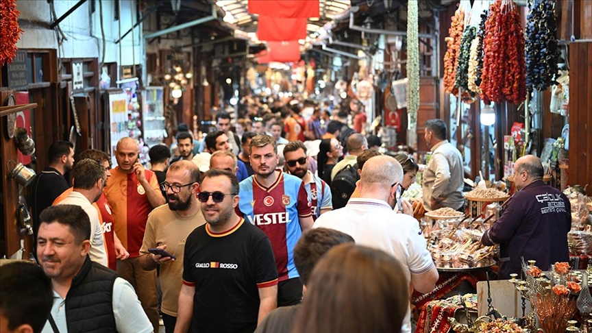 GAZİANTEP'İN UĞRAK MEKANLARINDA "KUPA" YOĞUNLUĞU