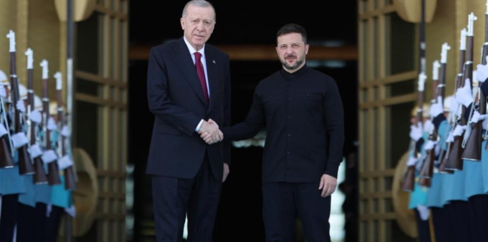 Cumhurbaşkanı Erdoğan, Ukrayna Devlet Başkanı Zelenskiy ile bir araya geldi
