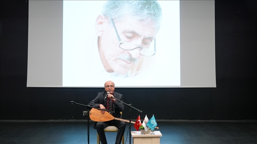 ŞAİR VE YAZAR ABDURRAHİM KARAKOÇ, VEFATININ 13. YILINDA ANILDI