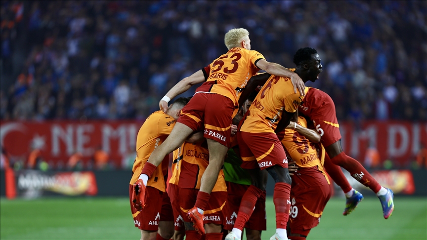 Galatasaray Süper Lig'de şampiyonluğu ilan etmek için sahaya çıkacak!