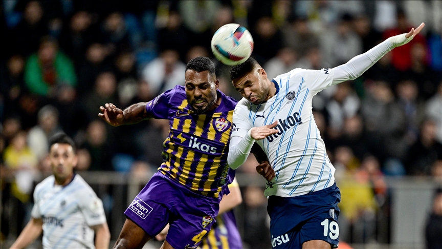 FENERBAHÇE, SÜPER LİG'DE YARIN EYÜPSPOR İLE KARŞILAŞACAK