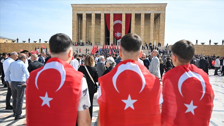 19 MAYIS VE GENÇLİK HAFTASI TÜM TÜRKİYE'DE COŞKUYLA KUTLANACAK