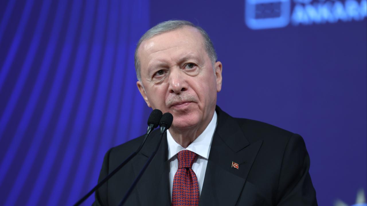 CUMHURBAŞKANI ERDOĞAN'DAN FENERBAHÇE'YE TEBRİK
