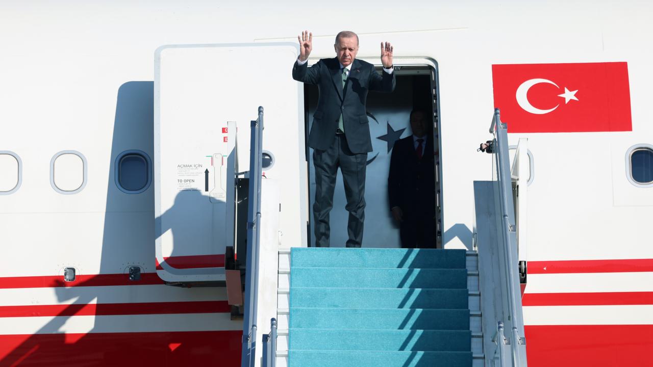 CUMHURBAŞKANI ERDOĞAN AZERBAYCAN'DAN AYRILDI