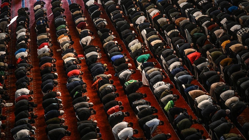 'İL İL BAYRAM NAMAZI SAATLERİ'
