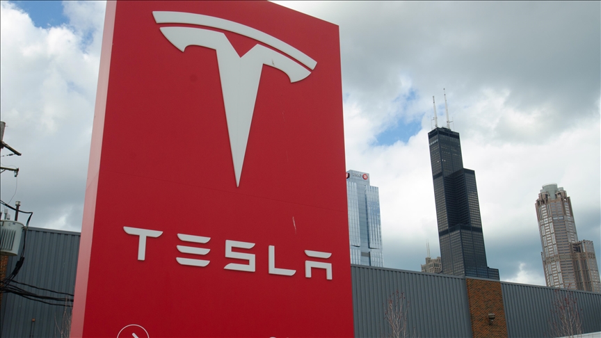 TESLA HİSSELERİ, TRUMP İLE MUSK ARASINDAKİ GERİLİMİN TIRMANMASIYLA DÜŞTÜ