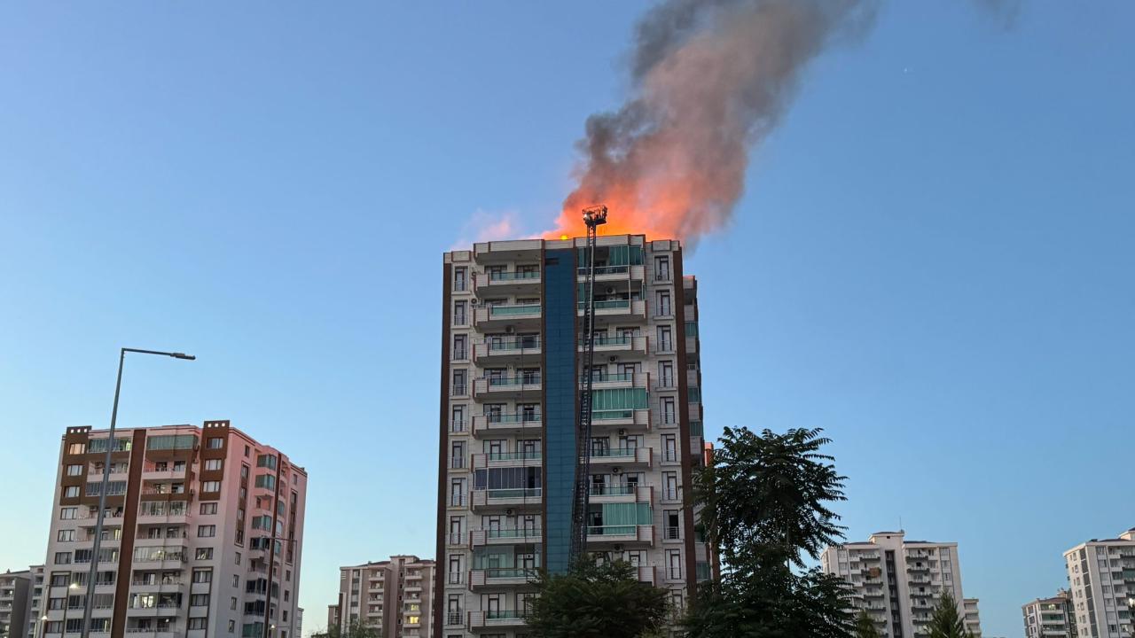Diyarbakır'da 4 kişinin öldüğü yangına ilişkin 4 gözaltı