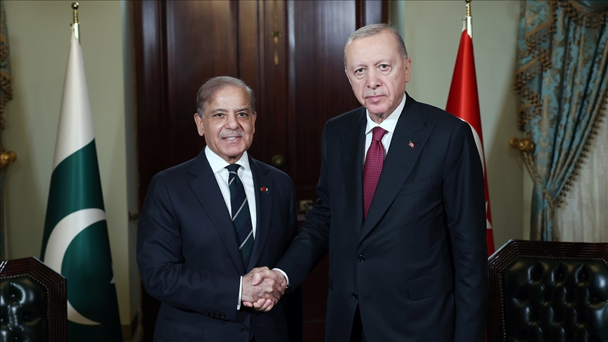 CUMHURBAŞKANI ERDOĞAN, PAKİSTAN BAŞBAKANI ŞERİF İLE TELEFONDA GÖRÜŞTÜ