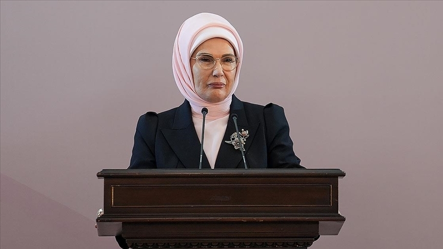 EMİNE ERDOĞAN'DAN BABALAR GÜNÜ MESAJI