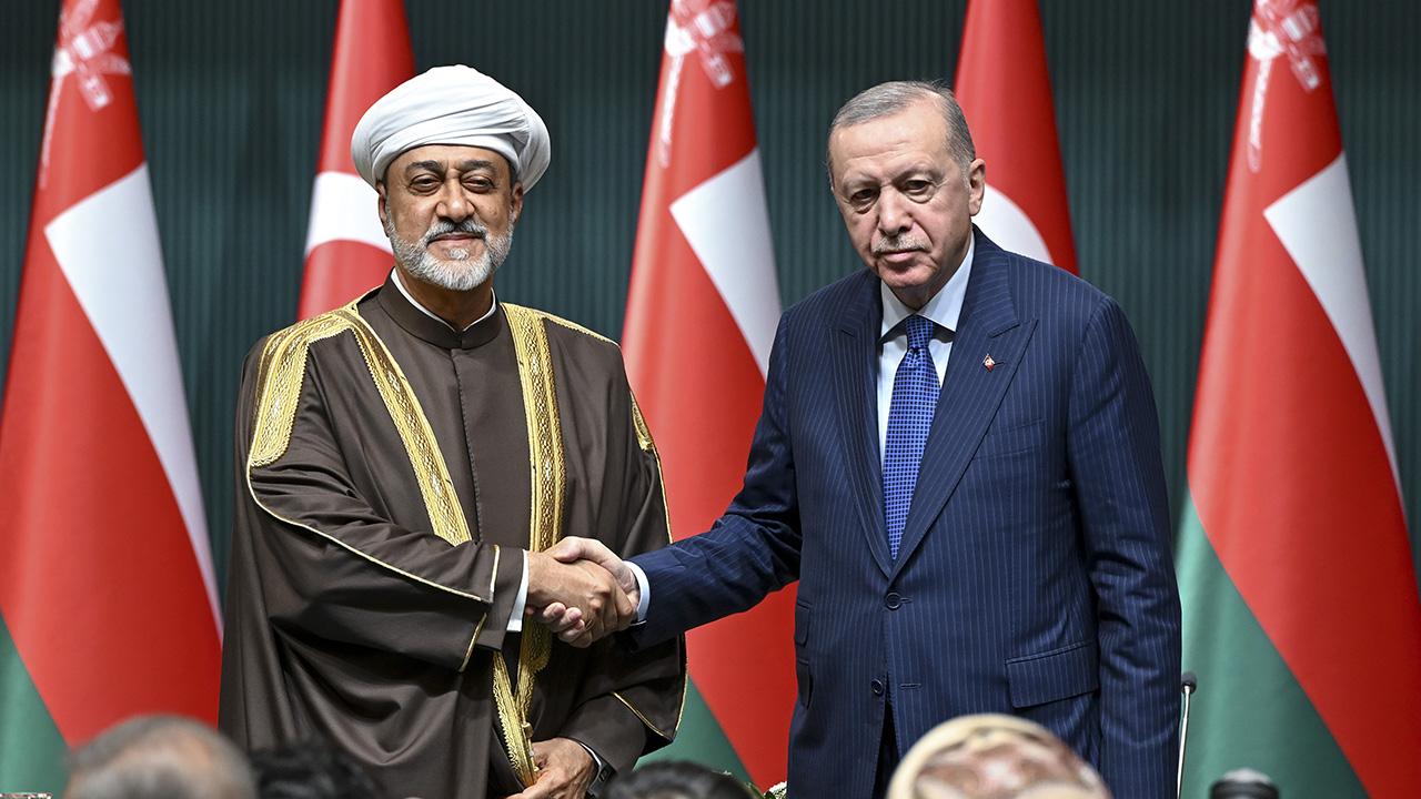 CUMHURBAŞKANI ERDOĞAN, UMMAN SULTANI EL SAİD İLE TELEFONDA GÖRÜŞTÜ
