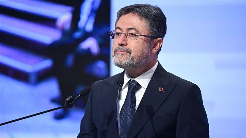 BAKAN YUMAKLI'DAN 'DÜNYA ÇÖLLEŞME VE KURAKLIKLA MÜCADELE GÜNÜ' MESAJI