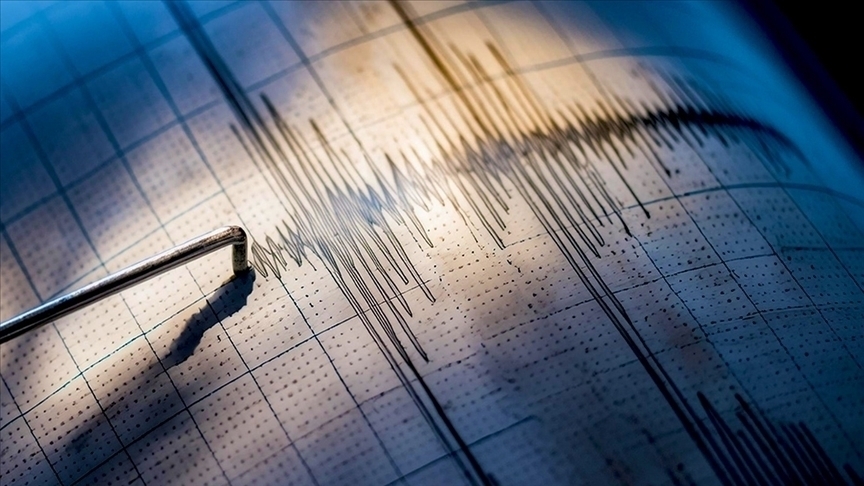 İRAN'IN BAŞKENTİ TAHRAN'IN DOĞUSUNDAKİ SEMNAN EYALETİNDE 5,5 BÜYÜKLÜĞÜNDE DEPREM