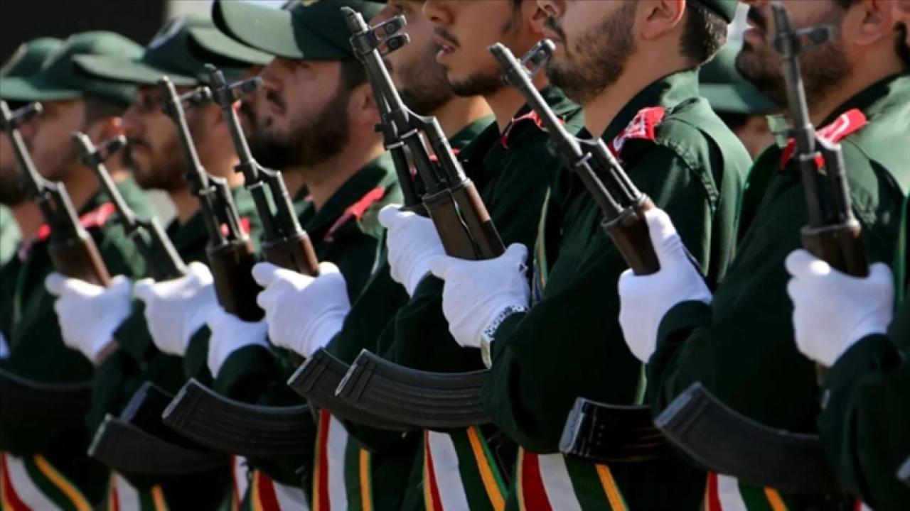İRAN DEVRİM MUHAFIZLARI ORDUSU: ABD SAVAŞIN ÖN CEPHESİNE YERLEŞTİ