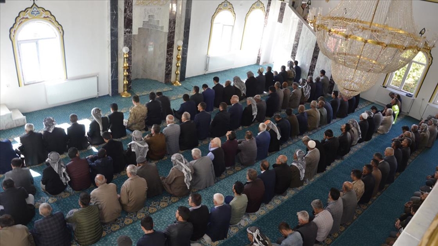 ORMAN YANGINLARININ SONA ERMESİ İÇİN YATSI NAMAZI SONRASI CAMİLERDE DUA EDİLECEK