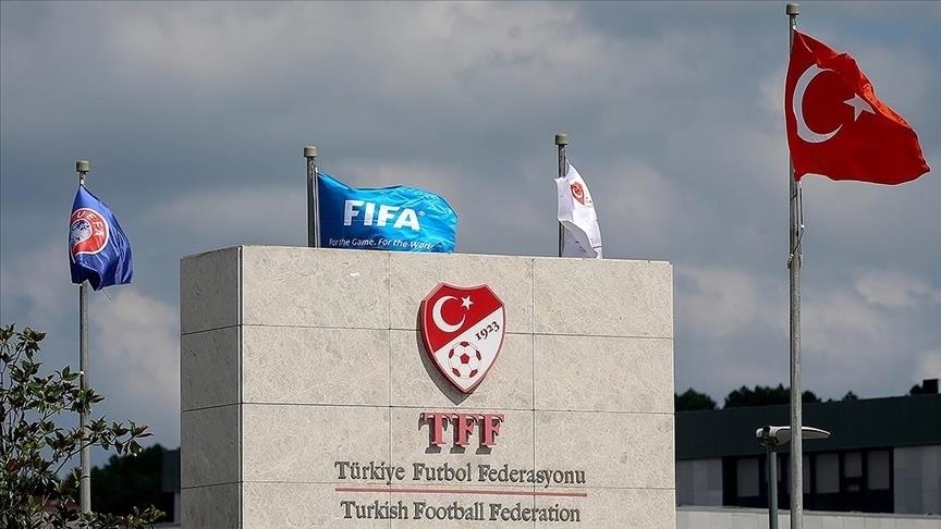 Yeni sezonda Süper Lig ve 1. Lig maçlarına kimlik kartıyla da girilebilecek!