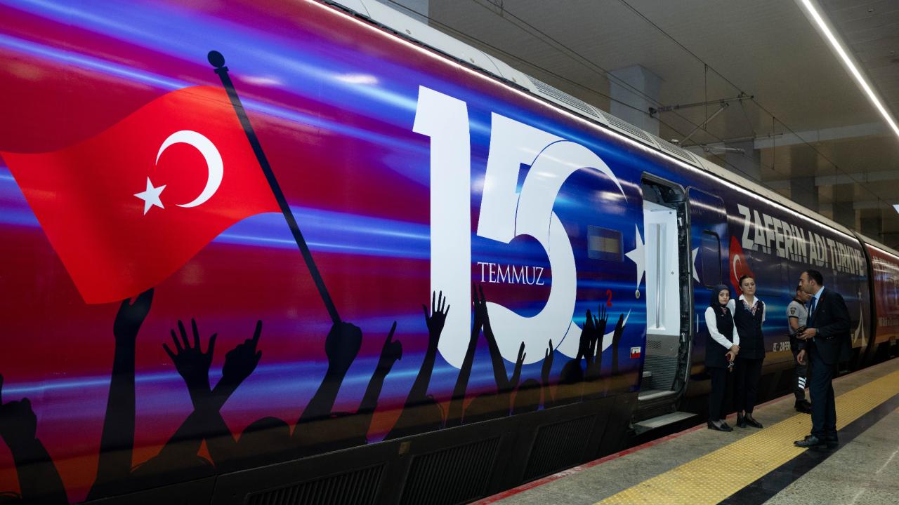 "15 TEMMUZ DEMOKRASİ VE MİLLİ BİRLİK TRENİ" YOLA ÇIKTI