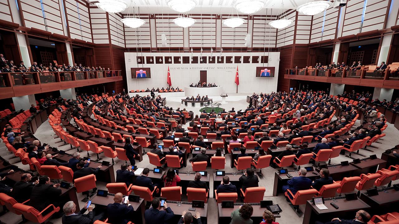 Milletvekillerin TBMM'deki sandalye dağılımları değişti
