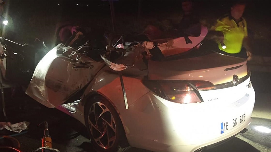 Bursa'da trafik kazasında aynı aileden 3 kişi öldü, 1 kişi yaralandı